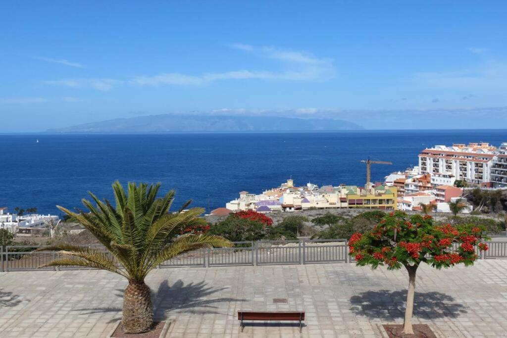 Luxury House With 3 Bedrooms, Sea Wiew And Swimming Pool In A Quiet Residence Puerto de Santiago  Extérieur photo